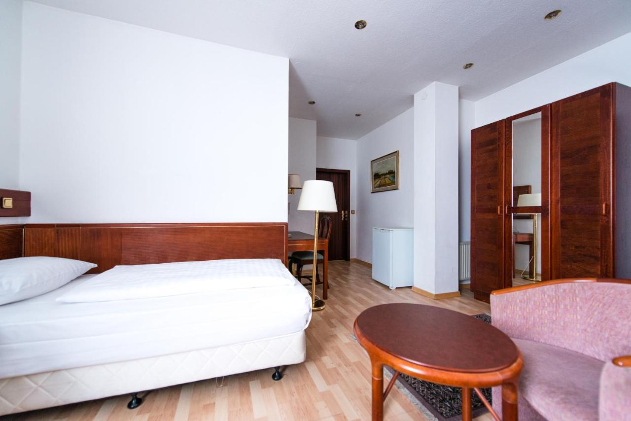 Loewen Hotel Offenbach am Main Esterno foto