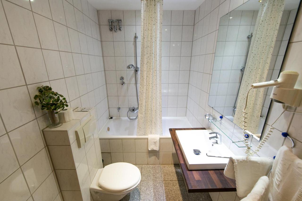 Loewen Hotel Offenbach am Main Esterno foto